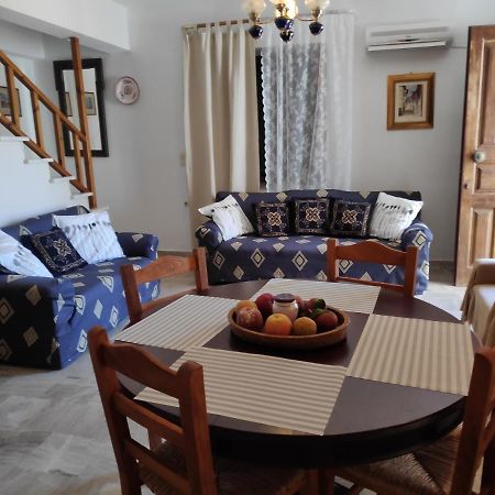 Willa Harbour View House Mythimna Zewnętrze zdjęcie